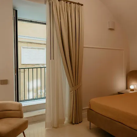 Apartment Luxury Apartment-quartieri Spagn By Alux38 *